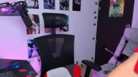 Snapshot of vickysth1 chatting on September 29, 10:36 pm VICTORIA 3 online show from September 29, 10:36 pm