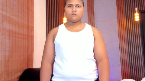 victor_flame_ online show from December 18, 12:22 pm