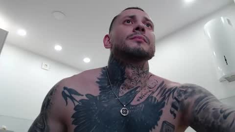 Snapshot of victor_rhino chatting on February 25, 12:09 am Victor rhinoff online show from February 25, 12:09 am