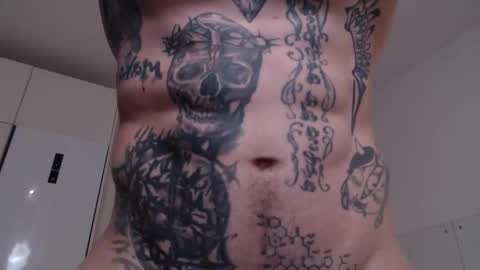 Snapshot of victor_rhino chatting on February 28, 10:33 pm Victor rhinoff online show from February 28, 10:33 pm