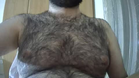 VictorHume online show from October 31, 11:06 pm