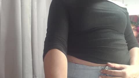 Hi guys   Im victoria  Be the one who can control me in PVT online show from January 5, 9:40 pm