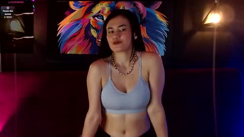 victoria_1126 online show from June 6, 7:40 pm