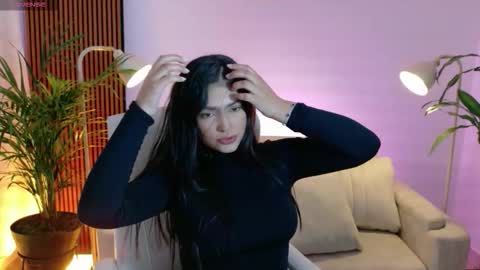 Snapshot of victoria___moon chatting on February 6, 12:41 pm victoria online show from February 6, 12:41 pm