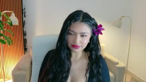 Snapshot of victoria___moon chatting on June 22, 2:58 pm victoria online show from June 22, 2:58 pm