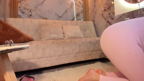 Victoria Coopeer online show from February 17, 10:38 pm