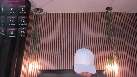 Snapshot of victoria__ponce chatting on March 12, 9:35 pm victorira online show from March 12, 9:35 pm