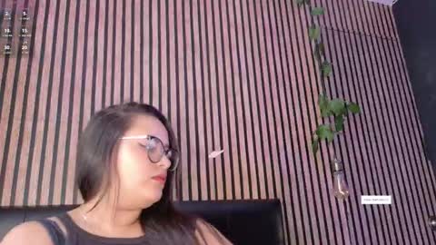 Snapshot of victoria__ponce chatting on November 8, 9:13 pm victorira online show from November 8, 9:13 pm