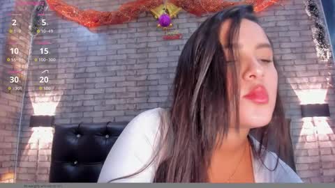 Snapshot of victoria__ponce chatting on December 3, 6:39 pm victorira online show from December 3, 6:39 pm