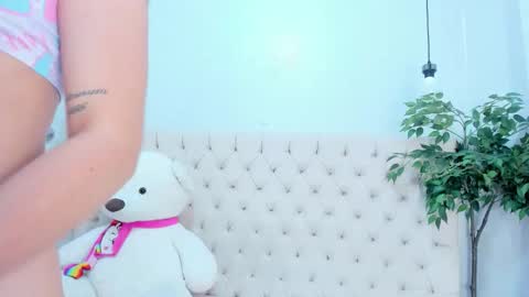 Victoria online show from February 26, 8:30 pm