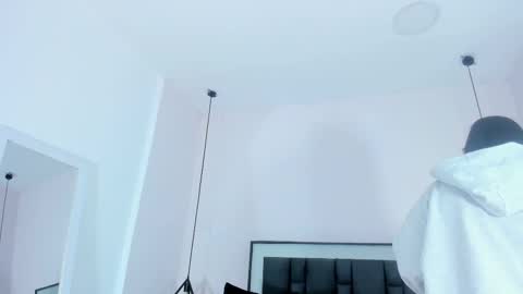 valentina online show from November 19, 11:32 am