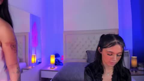 Snapshot of victoria_coxx chatting on October 1, 3:12 am Victoria online show from October 1, 3:12 am