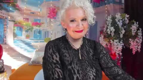 diorvictoria9 online show from October 22, 3:56 pm