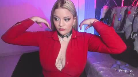 victoria_floyd1 online show from October 23, 8:51 pm