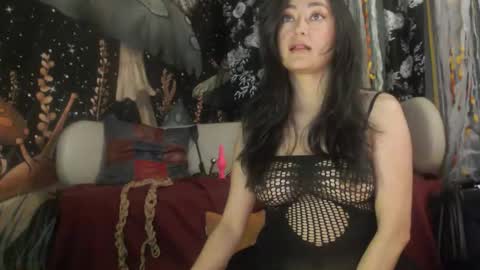 Victoria online show from February 15, 9:11 pm