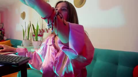 Victoria  online show from February 16, 2:32 pm