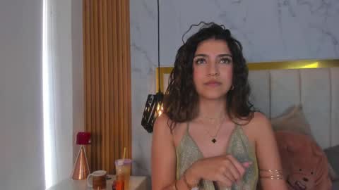 Snapshot of victoria_joliegb chatting on January 28, 6:49 pm Victoria Lozano online show from January 28, 6:49 pm