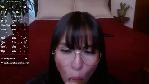 Snapshot of victoria_martelo chatting on February 11, 4:23 pm VICTORIA MARTELO online show from February 11, 4:23 pm