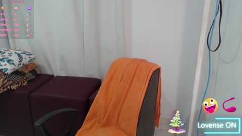 Snapshot of victoria_milf06 chatting on December 30, 9:48 am victoria online show from December 30, 9:48 am