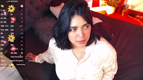 Snapshot of victoria_monteroo chatting on June 1, 12:01 am Call me Vic online show from June 1, 12:01 am