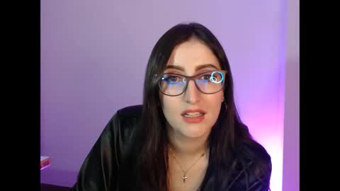 Victoria online show from January 2, 10:33 pm