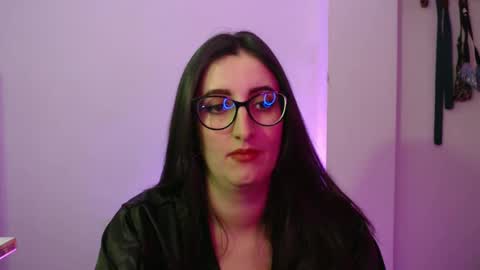 Victoria online show from October 3, 8:50 pm