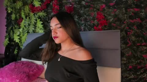 victoriaa2_doll online show from June 1, 12:29 pm