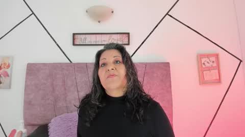 victoriaa_anderson_ online show from November 25, 1:55 pm