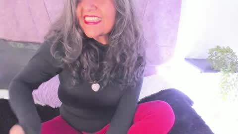 victoriaa_anderson_ online show from April 10, 2:00 pm