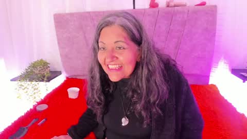 victoriaa_anderson_ online show from May 11, 4:04 pm