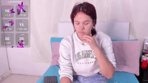 Snapshot of victoriaa_zans chatting on November 23, 6:35 am Victoria Zans online show from November 23, 6:35 am