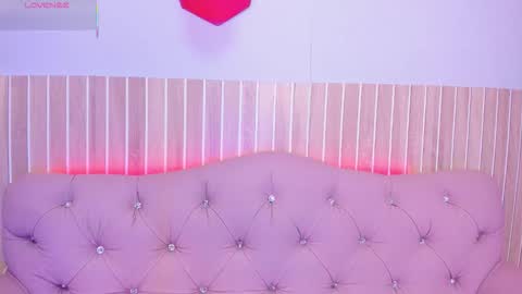 Vicky online show from December 14, 12:10 pm