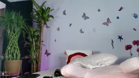 Snapshot of victoriablack_ chatting on January 19, 12:20 pm Victoria online show from January 19, 12:20 pm