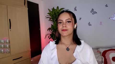 Snapshot of victoriablack_ chatting on February 17, 7:31 pm Victoria online show from February 17, 7:31 pm