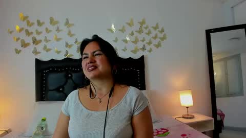 victoriacg online show from April 22, 8:43 pm