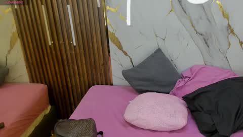 Snapshot of victoriaduarte chatting on November 20, 8:30 pm Victoria online show from November 20, 8:30 pm