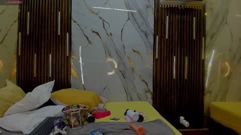 Snapshot of victoriaduarte chatting on December 1, 8:36 pm Victoria online show from December 1, 8:36 pm