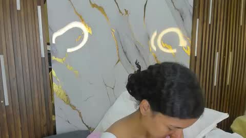 Snapshot of victoriaduarte chatting on December 13, 8:47 pm Victoria online show from December 13, 8:47 pm