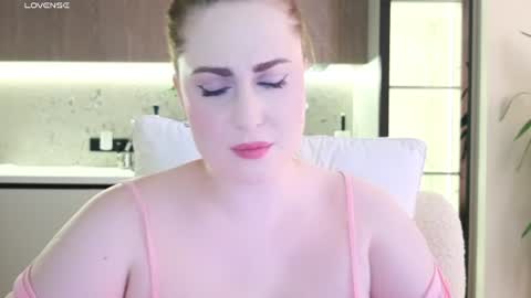 Snapshot of victoriafalls chatting on July 28, 11:17 am Miss V online show from July 28, 11:17 am