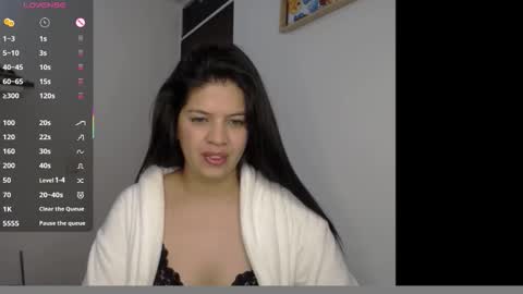 victorialg online show from October 27, 8:35 pm