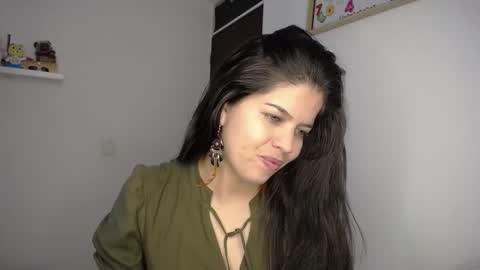 victorialg online show from December 19, 8:49 pm