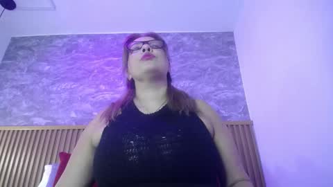 victoriamil1 online show from September 23, 7:50 pm