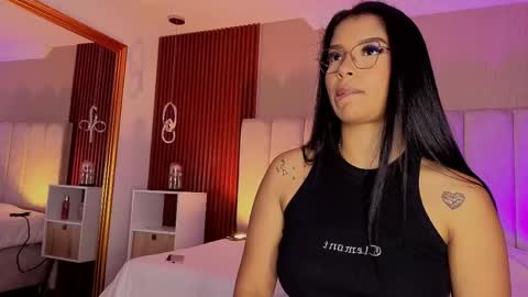Maria Victoria online show from May 23, 10:30 am