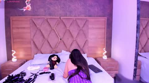 Snapshot of victoriasanz_ chatting on November 16, 5:35 am victoriasanz_ online show from November 16, 5:35 am