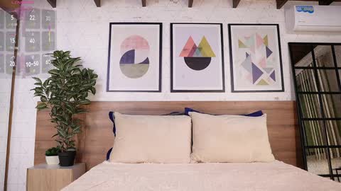 Victoria Shelby  online show from March 30, 12:06 pm