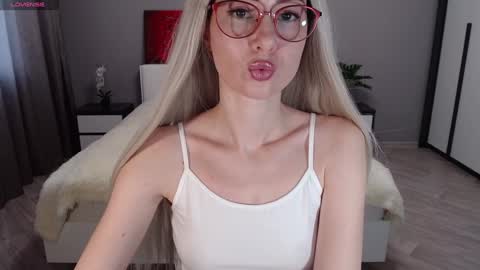 VictoriaTiger online show from January 20, 9:56 am