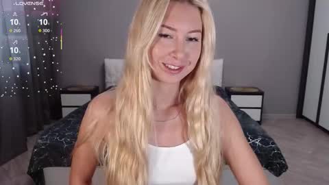 VictoriaTiger online show from October 21, 8:59 am