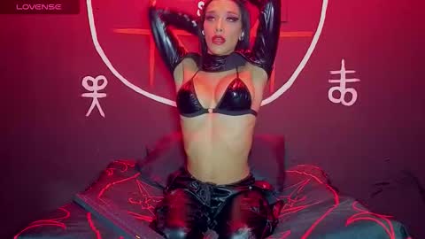 Snapshot of victoriavampire666 chatting on September 16, 10:33 pm Victoria Vampire online show from September 16, 10:33 pm