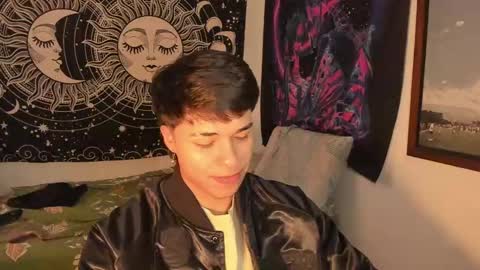 Snapshot of victorino_jhonson chatting on December 31, 4:25 pm Victorino Jhonson online show from December 31, 4:25 pm