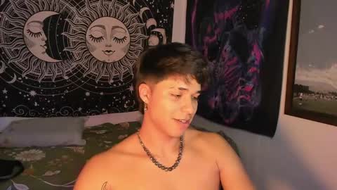 Snapshot of victorino_jhonson chatting on January 5, 4:36 am Victorino Jhonson online show from January 5, 4:36 am